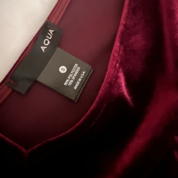 Aqua Velvet Dress in Burgundy - Picture 4 of 4